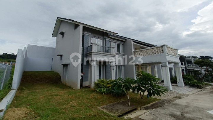 Rumah Bagus 2 Lantai Siap Huni View Pegunungan Shm Di Cluster Green Mountain Sentul City Bogor