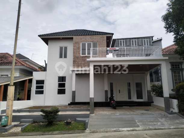 Rumah 2 Lantai Siap Huni SHM Dekat dengan Pintu Tol di Cluster Taman Yunani Sentul City Bogor