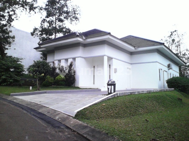 Rumah Satu Lantai Siap Huni View Gunung SHM di Cluster Taman Parahyangan Golf Sentul City Bogor Rumah Satu Lantai Siap Huni View Gunung SHM di Cluster Taman Parahyangan Golf Sentul City Bogor