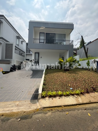 Rumah 2 Lantai Furnish Siap Huni dengan Private Jacuzi di Cluster Taman Parahyangan Golf Sentul City Bogor Rumah 2 Lantai Furnish Siap Huni dengan Private Jacuzi di Cluster Taman Parahyangan Golf Sentul City Bogor