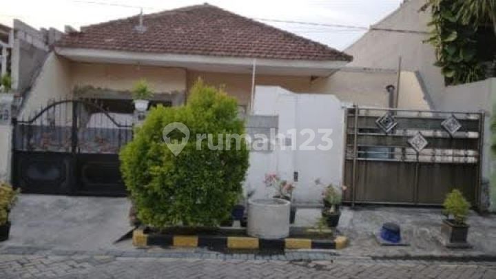 RUMAH LAMA DI SIDOTOPO WETAN INDAH, KENJERAN