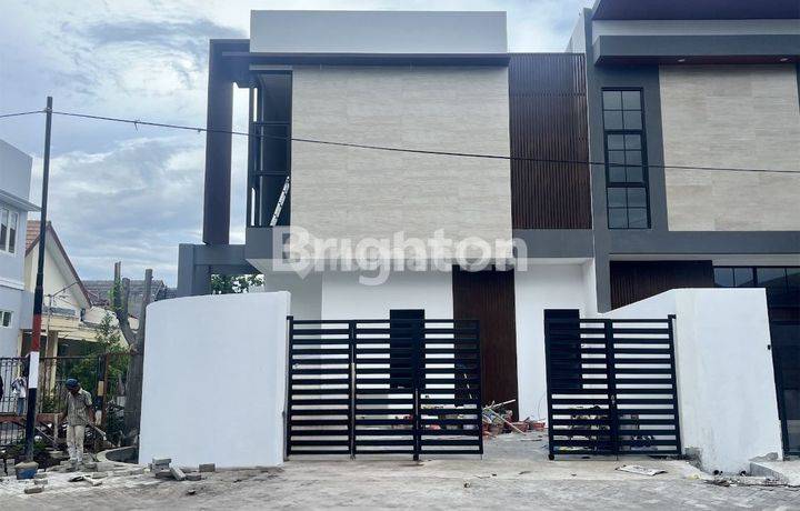 NEW Rumah Sutorejo Timur, Hook, Modern Tropical, Row Jalan Lebar