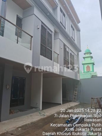 Rumah Baru ******** Jl.dwi.warna, Sawah Besar Jakarta Pusat ********