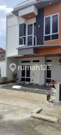 Rumah 2 Lantai Elegant, Dekat Green Pramuka Square Rumah 2 Lantai Elegant, Dekat Green Pramuka Square