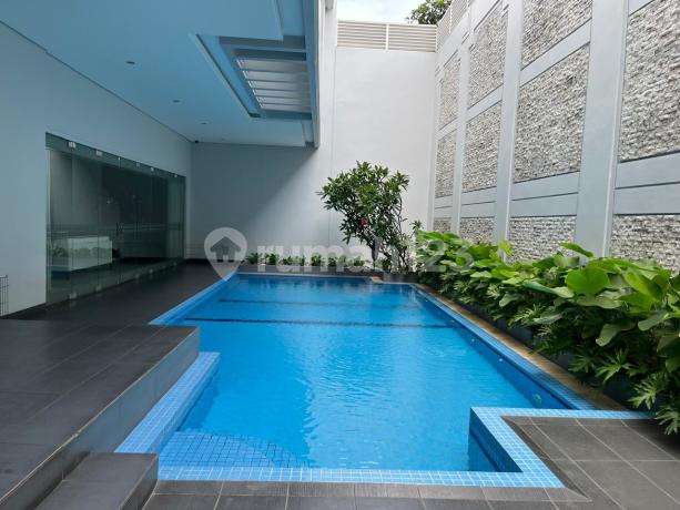 Rumah Mewah di Cluster Elit - Bukit Gading Villa, Kelapa Gading