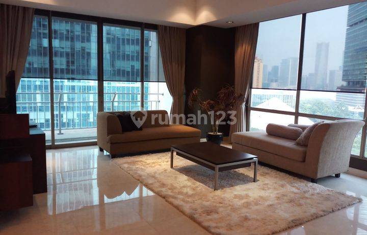 Apartement Sudirman Mansion 3 BR Semi Furnished Bagus