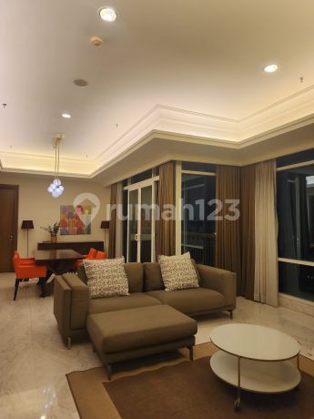 Apartemen Botanica (Simprug) 2 BR Furnished Bagus