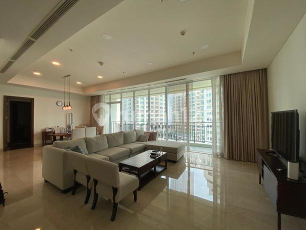 Apartement Pakubuwono Signature 4 BR Furnished Bagus Apartement Pakubuwono Signature 4 BR Furnished Bagus