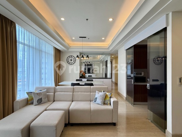 For Sale South Hills Apartment 3 Bedrooms. Price Below Market!