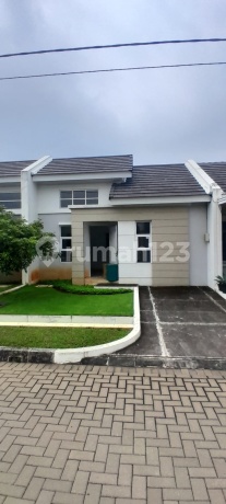 Quick Sale, Investor Price! New 1-Story House Summarecon Emerald Karawang