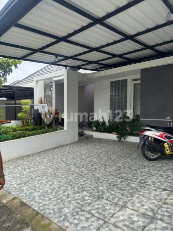 Dijual Rumah Siap Huni di Bsb Village Semarang
