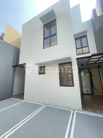 Rumah di BSD City Prestigia The Eminent