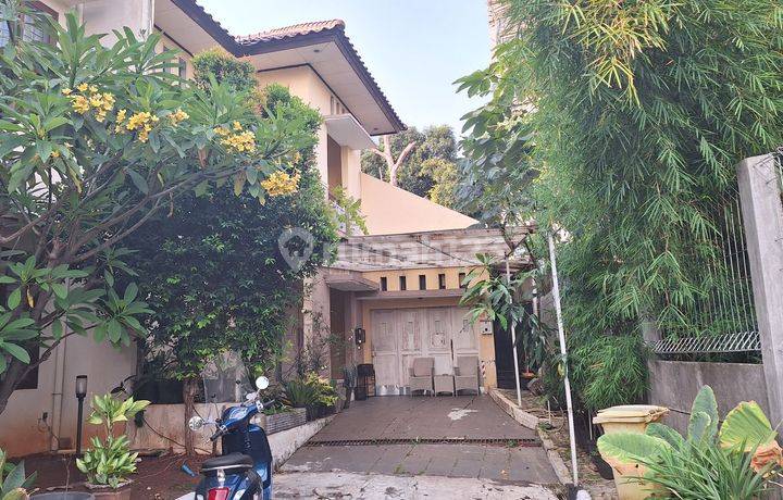 Rumah Lokasi Strategis di Perumahan Griya Sarana Husada Cinere