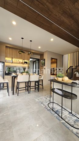 Briza Lakes Modern House Summarecon Tangerang By Alam Sutera