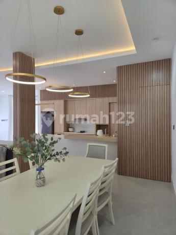 Rumah Murah 2 Lantai Full Furnished SHM di Taman Parahyangan Golf Rumah Murah 2 Lantai Full Furnished SHM di Taman Parahyangan Golf