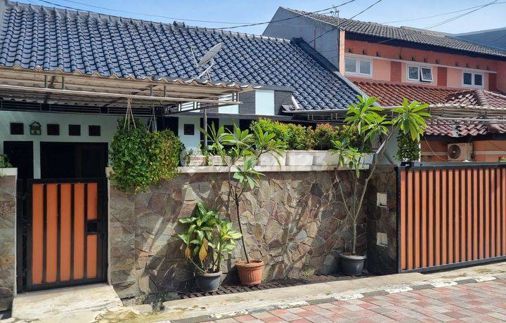 Rumah Strategis Bukit Cengkeh Cimanggis Akses Tol dan Stasiun UI