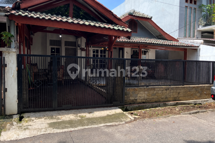 Spacious House New Hope Flower Garden Cimanggis Near LRT Spacious House New Hope Flower Garden Cimanggis Near LRT