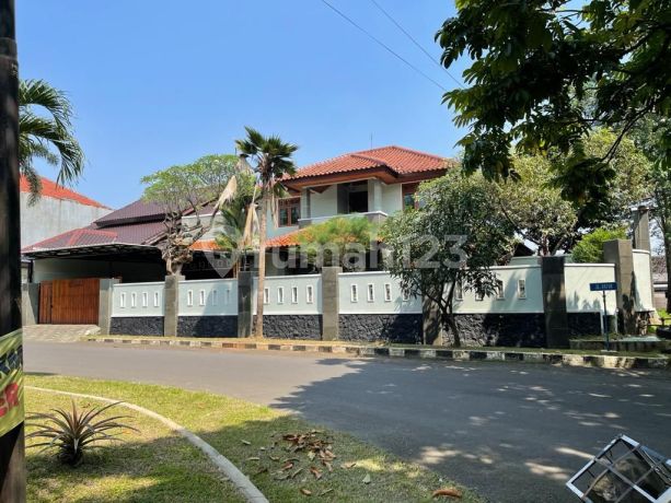 Rumah Luas Mewah Bukit Permai Cibubur Full Furnished Rumah Luas Mewah Bukit Permai Cibubur Full Furnished