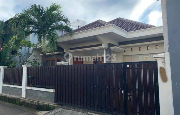 Rumah Cantik Modern dekat Pondok Cibubur Radar Auri Cimanggis