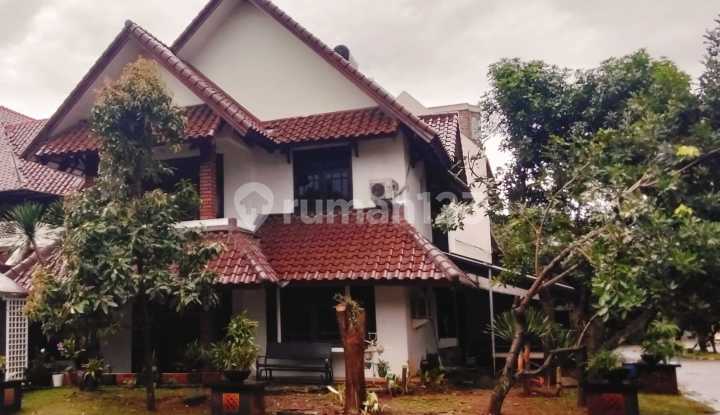 Rumah Besar di Dalam Komplek Tenang Griya Tugu Asri Rumah Besar di Dalam Komplek Tenang Griya Tugu Asri