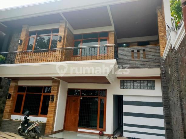 Dijual Cepat Dibawah NJOP Rumah Mewah Lux Luas Siap Huni Nyaman Taman belakang Luas Bisa Untuk Badminton Dekat Restoran dan BPK Holis Dekat Tol Pasirkoja di Komplek Dian Permai Dijual Cepat Dibawah NJOP Rumah Mewah Lux Luas Siap Huni Nyaman Taman belakang Luas Bisa Untuk Badminton Dekat Restoran dan BPK Holis Dekat Tol Pasirkoja di Komplek Dian Permai