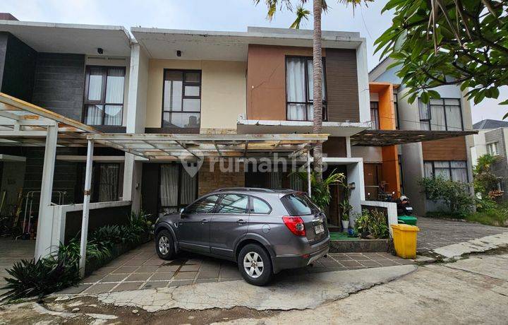 Dijual Rumah Minimalis Furnish 2Lantai di Parahyangan Rumah Villa