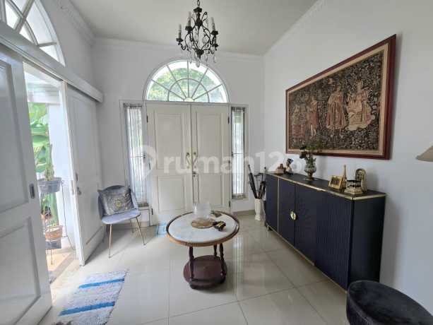 Beautiful House Consisting of 2 House Buildings in 1 Certificate at Bona Indah Luxury Complex Beautiful House Consisting of 2 House Buildings in 1 Certificate at Bona Indah Luxury Complex