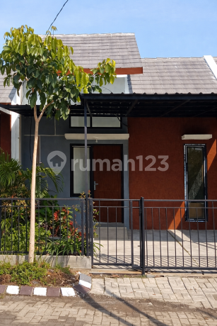 Dijual Over Kredit Rumah Gress Siap Huni Grand Pavilion Regency Driyorejo Gresik