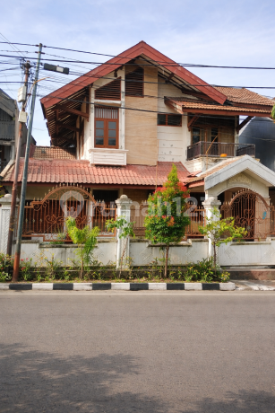 For Sale Urgent Need Cash House Bendul Merisi SHM Wonocolo Subdistrict South Surabaya