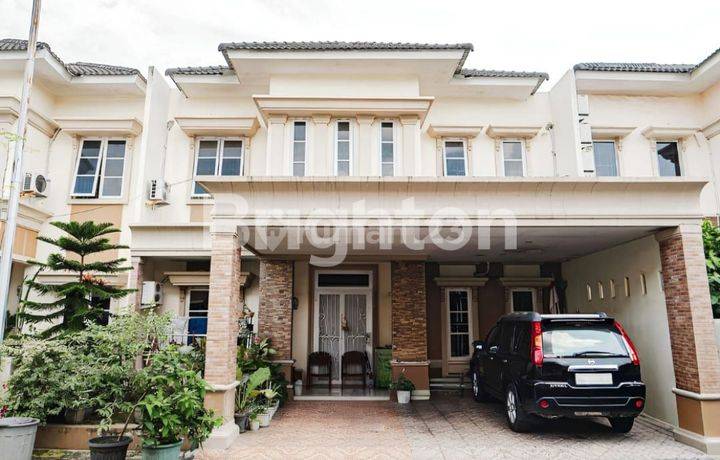 Komplek Evergreen Jl. Amal Mdn Sunggal Lebar 10 Meter - 2 Tingkat