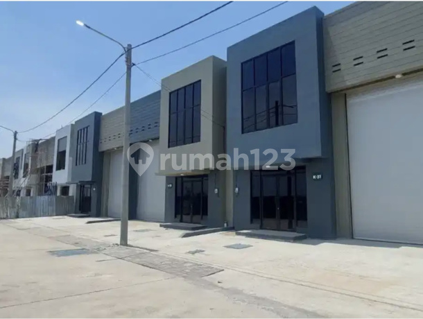 商业园区的倉儲 Pergudangan Business Park. Lokasi Strategis - Fasilitas Lengkap - Harga Terbaik! Dekat Bandara & Dekat Tol!