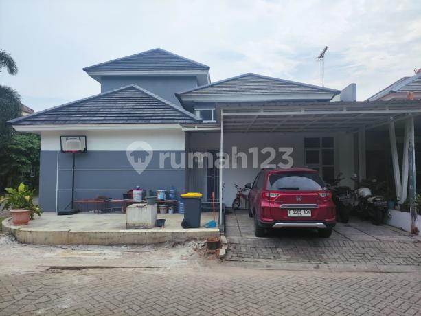 For Sale Ready-to-Occupy Corner House in Cibubur Country