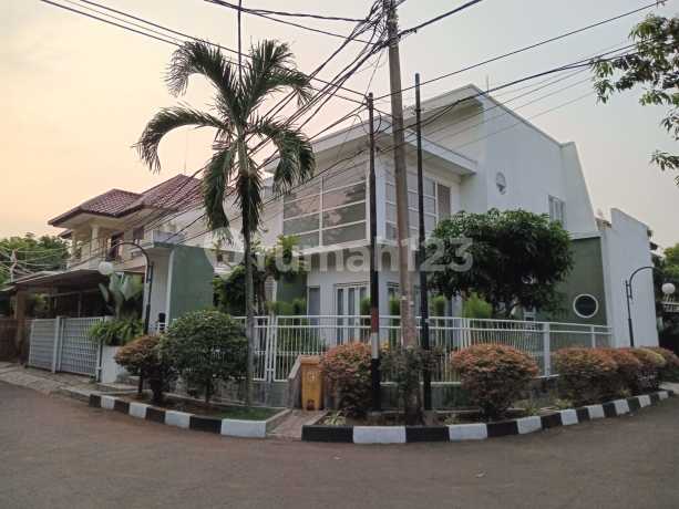 Dijual Rumah Hook 2 Lantai Siap Huni Di Taman Laguna Cibubur