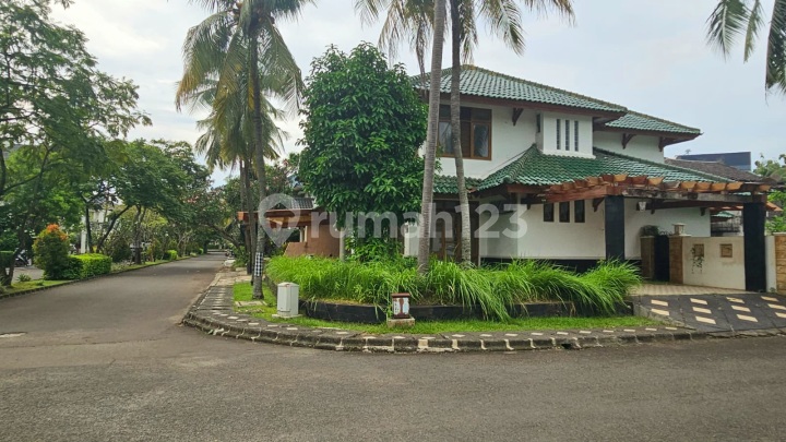 Rumah rusak di Bintaro Graha Taman sektor 9 Bintaro