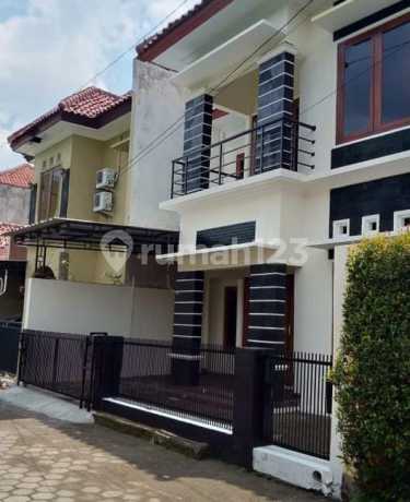 Rumah 2 lantai di perumahan Nandan regency jl monjali Yogyakarta.