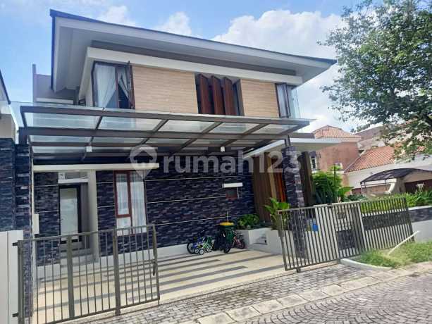 FOR SALE Luxury House in Casa Grande, Sleman