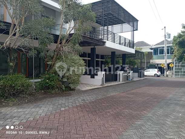 For Sale: 2-Story Luxury House in Pondok Permai Elite Housing, Kadipiro For Sale: 2-Story Luxury House in Pondok Permai Elite Housing, Kadipiro