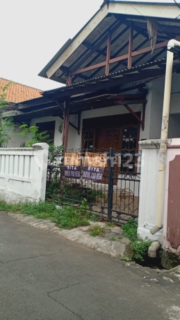 Rumah Sederhana Nyaman Di Perumnas Karawaci 