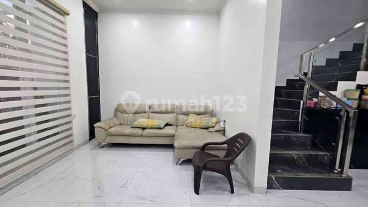 Di Jual Rumah baru Siap huni di Jl. gn merak Taman Bromo Lippo Central Karawaci, Tangerang Di Jual Rumah baru Siap huni di Jl. gn merak Taman Bromo Lippo Central Karawaci, Tangerang