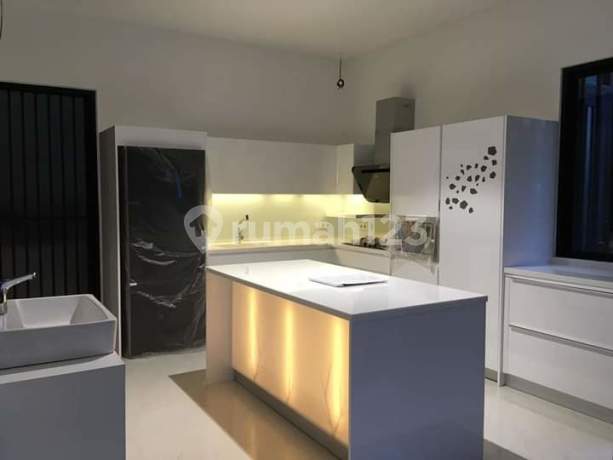 Jual rumah bagus di taman Bromo Lippo Karawaci Tangerang Jual rumah bagus di taman Bromo Lippo Karawaci Tangerang