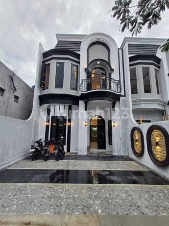 Brand New Rumah Cantik di Jagakarsa Jaksel