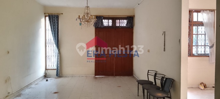 Dijual Cepat Rumah 2 Lantai di Taman Pabuaran, Kota Tangerang