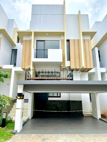 Rumah Bagus 3 Lantai di Bsd Cluster Blizfield Dekat Enchante Rumah Bagus 3 Lantai di Bsd Cluster Blizfield Dekat Enchante