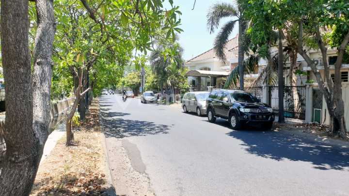 BELAKANG POLDA JATIM Rumah Central Park Ahmad Yani Surabaya SHM 314m2 Bisa Buat Kantor