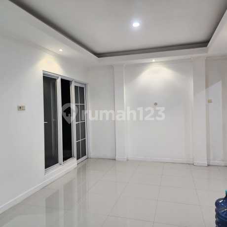 Dijual Rumah Siap Huni di Cluster Monaco Village