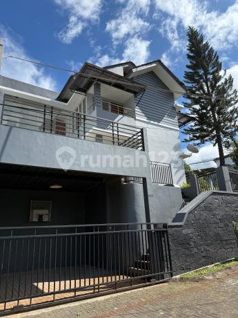 Rumah Minimalis Modern CityView di Buana Hilltop View Residence Ujungberung Bandung