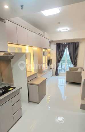 Luxurious Design Apartment with Granite Flooring at Sunter Park View Apartment