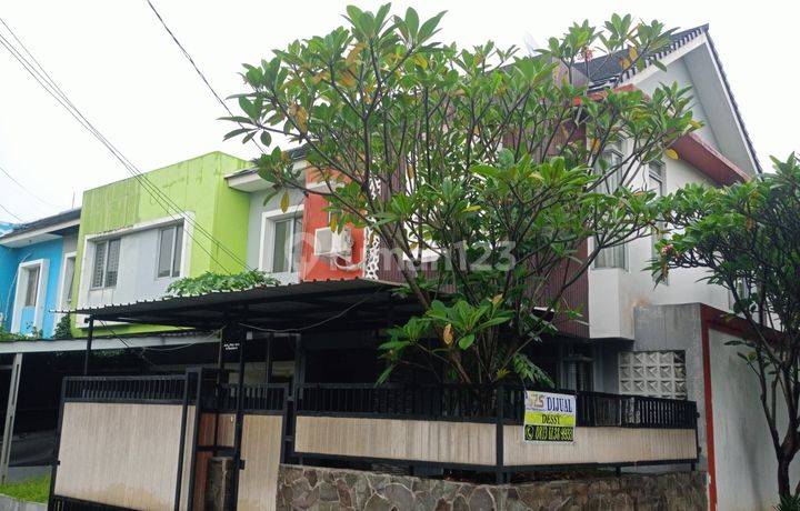 Dijual Rumah 2LT SWIMMING POLL Di Sentul Residence Sentul Ssr694 