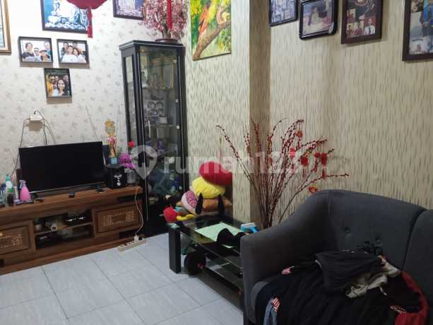 Dijual Cepat Rumah Bagus SHM Siap Huni di Villa Mutiara Serpong Dijual Cepat Rumah Bagus SHM Siap Huni di Villa Mutiara Serpong