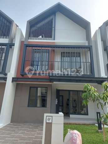 Dijual/sewa Rumah Bagus Cantik Di Cluster Leonora Gading Serpong Dijual/sewa Rumah Bagus Cantik Di Cluster Leonora Gading Serpong